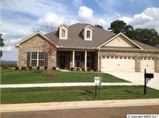 4520 Blairmont Dr, Owens Cross Roads, AL 35763