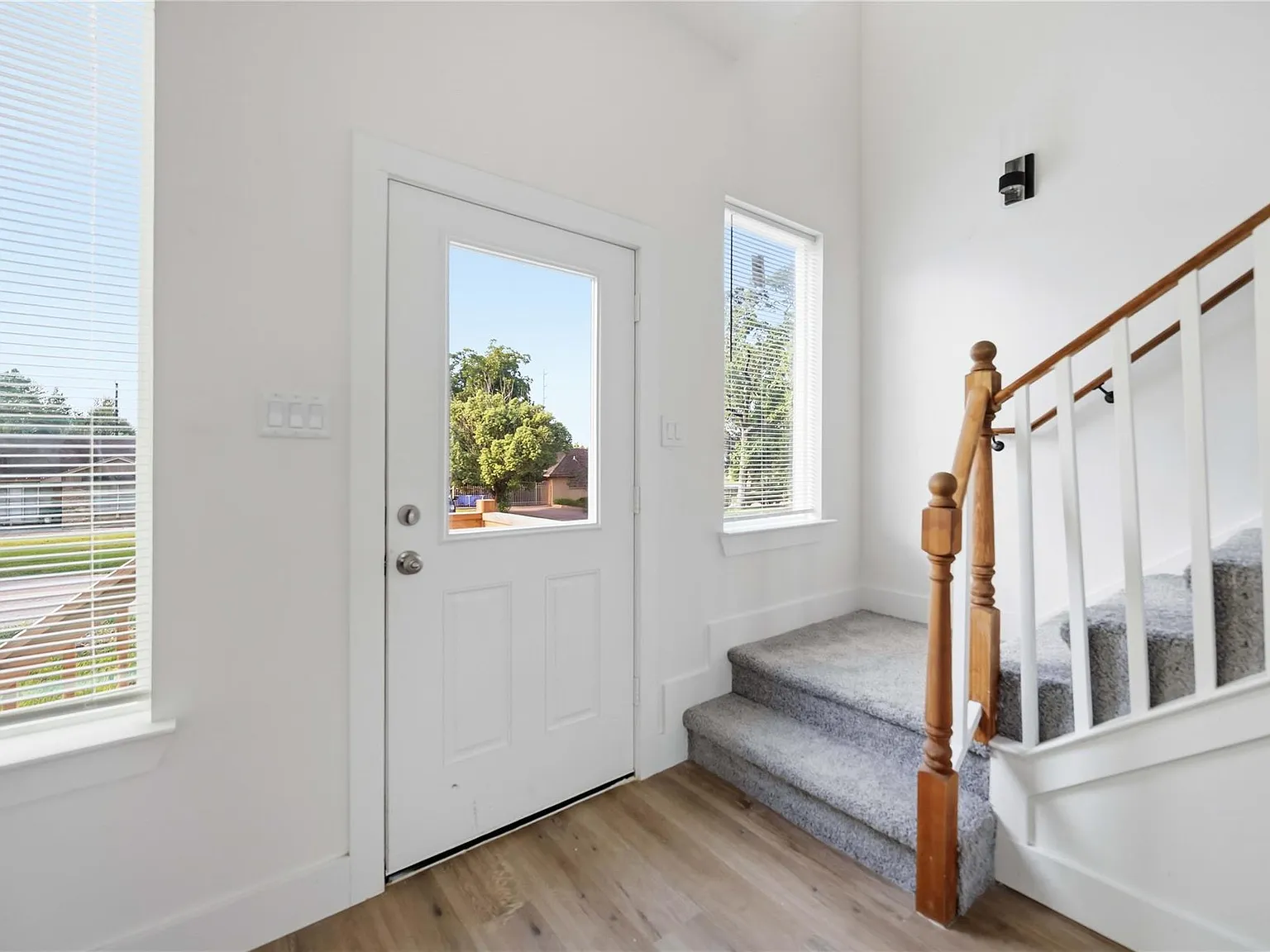 3 bed, 2.5 bath, 1614 sqft, $2,500 — Photo 3