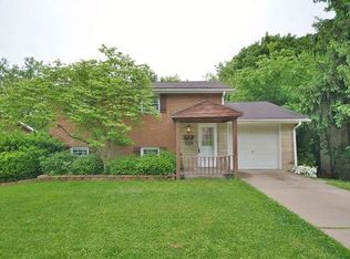 550 Lucia Dr, Pittsburgh, PA 15221