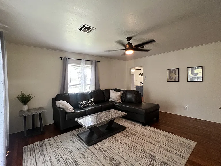 1519 S 43rd St — Photo 19
