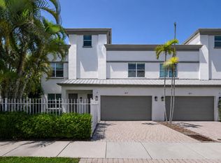 417 SW 8th St, Fort Lauderdale, FL 33315