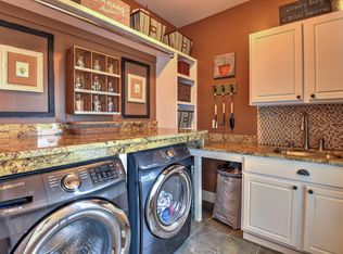 113 Orchard Rd, Skaneateles, NY 13152