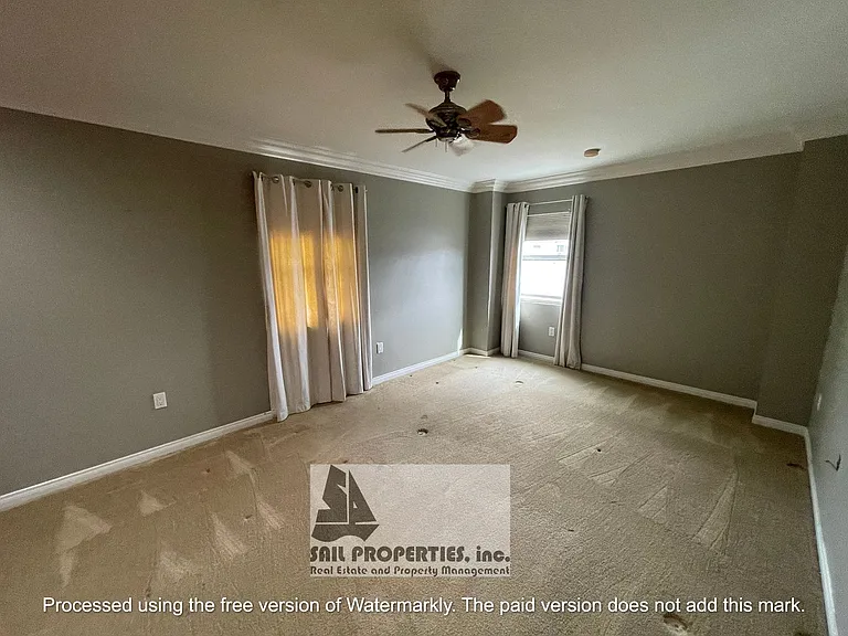 220 Baltimore Ave — Photo 10