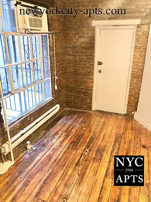 Rented by New York City Apartments | media 6
