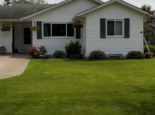 670 W 10th St, Rush City, MN 55069