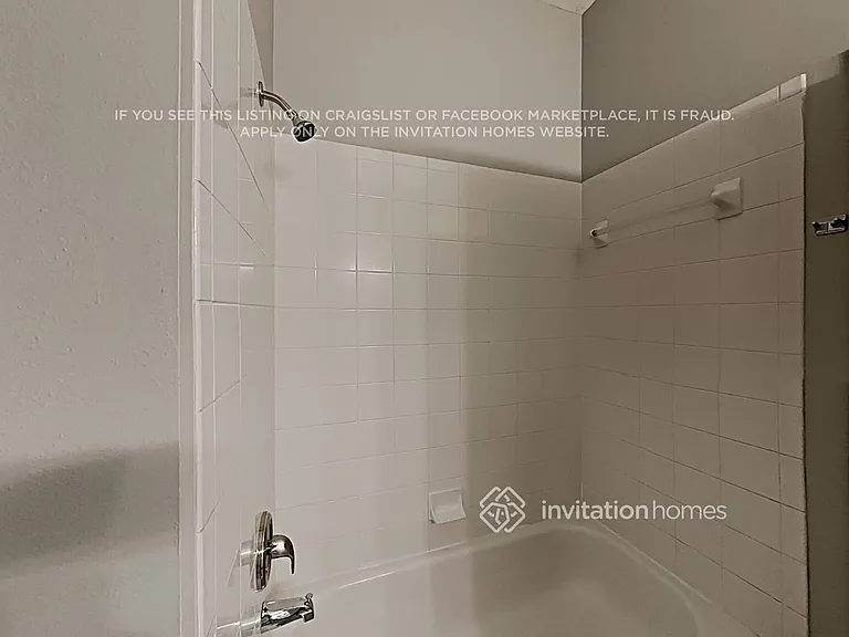 5902 Falconpark Ct — Photo 17