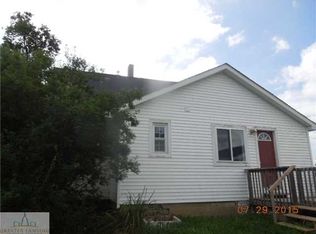 8068 Hartel Rd, Grand Ledge, MI 48837