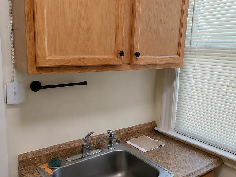 1067 Main St #4 — Photo 11