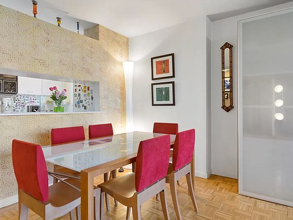 4th image of 255 E 49th St #24B
