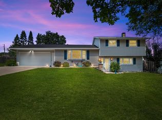 1616 Glen Rd, Green Bay, WI 54313