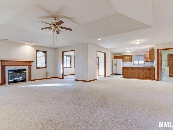4th image of 2213 Checkerberry Ln