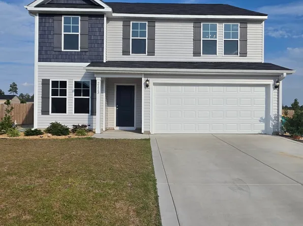 2113 Purebred Cir, Hope Mills, NC 28348