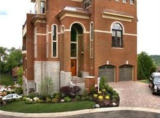 6 Camryn Ct, Newport, KY 41071