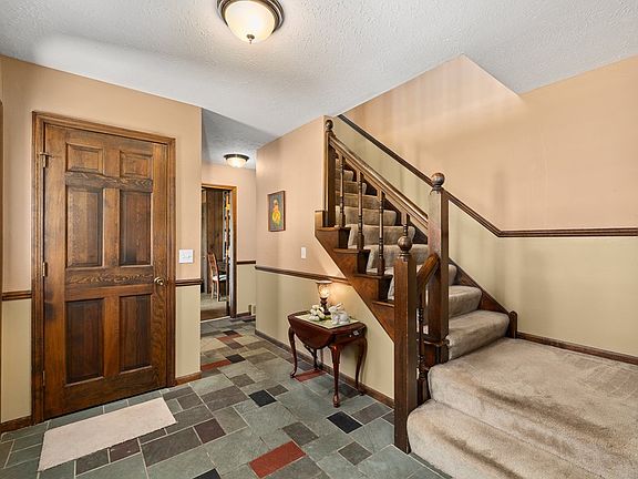 3rd image of 1216 Butternut Ct