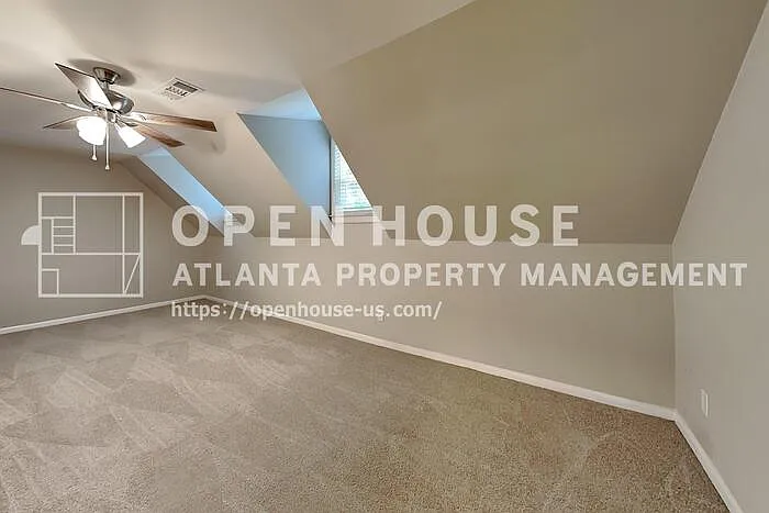 77 Vienna Way — Photo 16