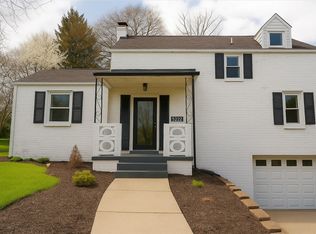 5222 Fieldcrest Dr, Pittsburgh, PA 15236