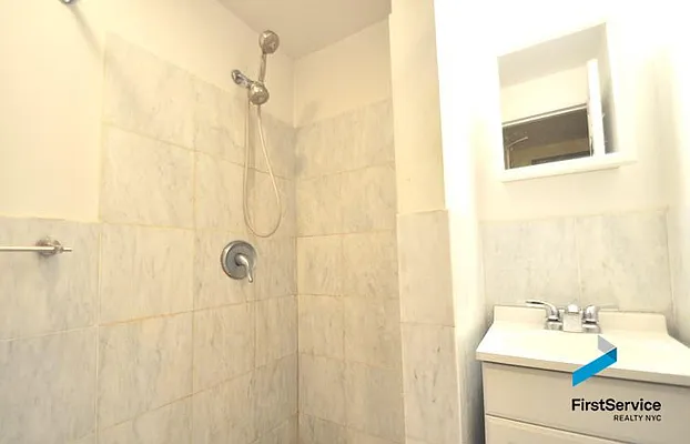 Rented by FirstService Realty (legacy) | media 5