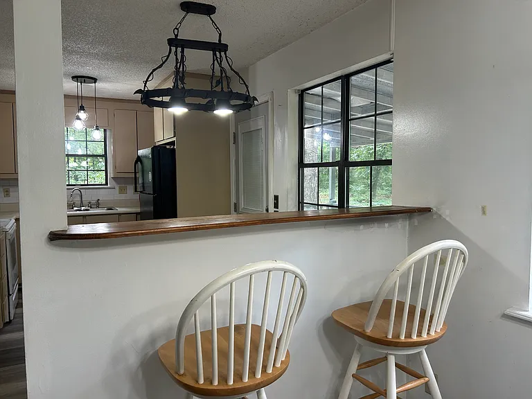 954 Unadilla Trl — Photo 8