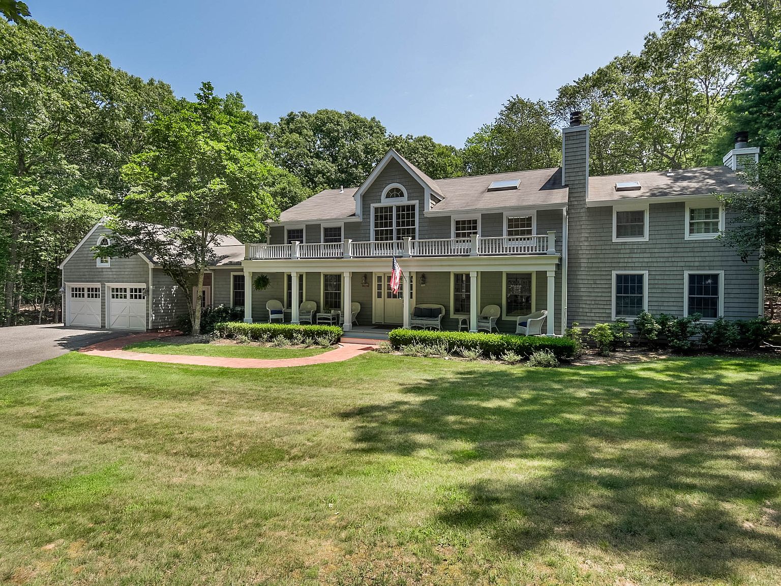 11 Bell Pl, Amagansett, NY 11930 Zillow