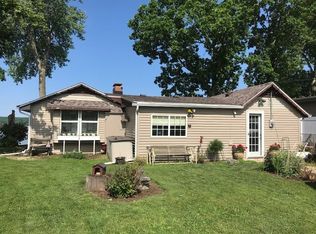 1181 Sunset Dr, East Peoria, IL 61611