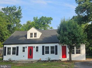 7618 Paradise Beach Rd, Pasadena, MD 21122