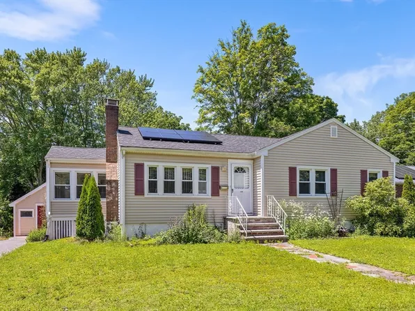 208 Washington St, Woburn, MA 01801