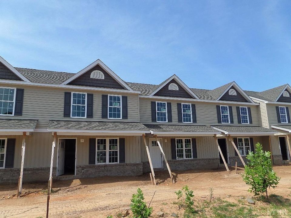 1st image of 64 Squire Cir