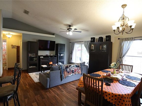 3rd image of 13445 Silver Leaf Cir
