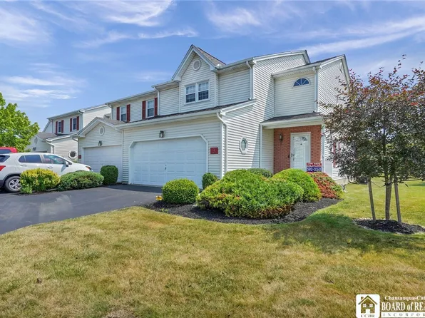 9 Foxwood Row, Depew, NY 14043