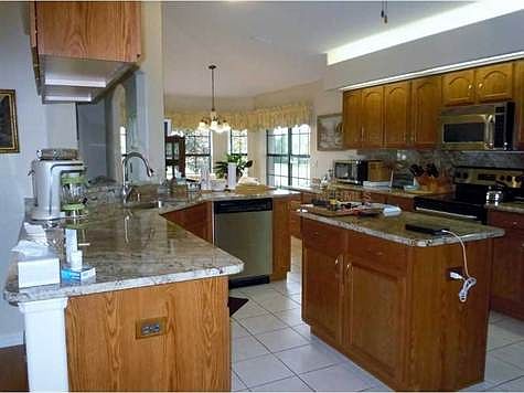 5th image of 4729 Abaco Dr