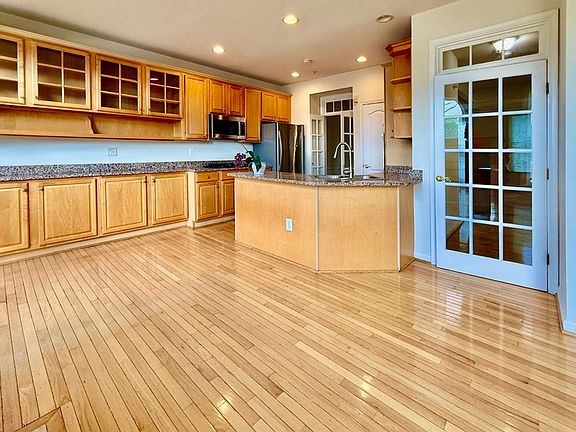 5th image of 6130 Stonehenge Pl