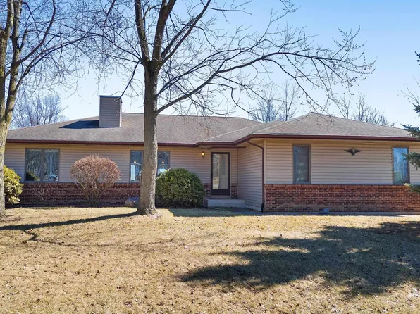 4110 Foellinger Dr, Fort Wayne, IN 46818