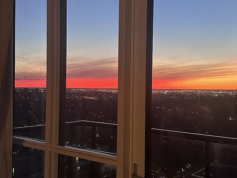 5 Mabelle Ave #Penthouse 33 — Photo 12