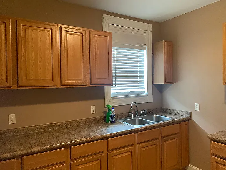 8933 Belfast St — Photo 2