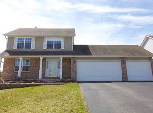 3053 Hamlin Dr, Machesney Park, IL 61115