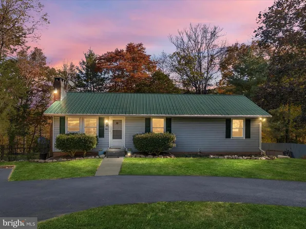 277 Dismal Hollow Rd, Front Royal, VA 22630