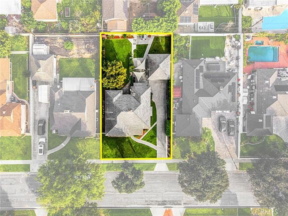 2nd image of 1112 Riedel Ave