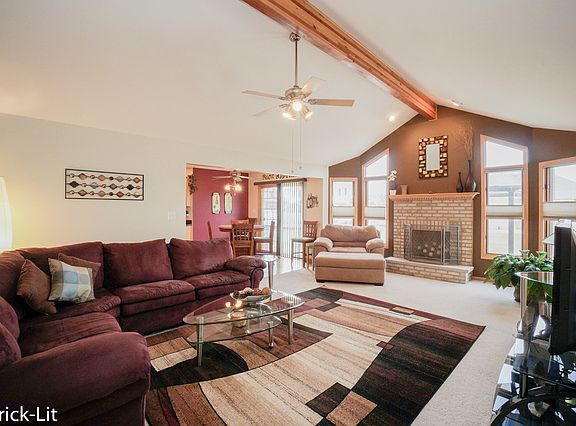 5th image of 19533 Waterford Ln