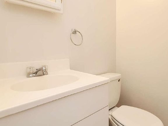 5th image of 9688 Scotch Haven Dr