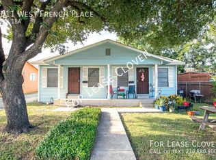 2611 W French Pl, San Antonio, TX 78201