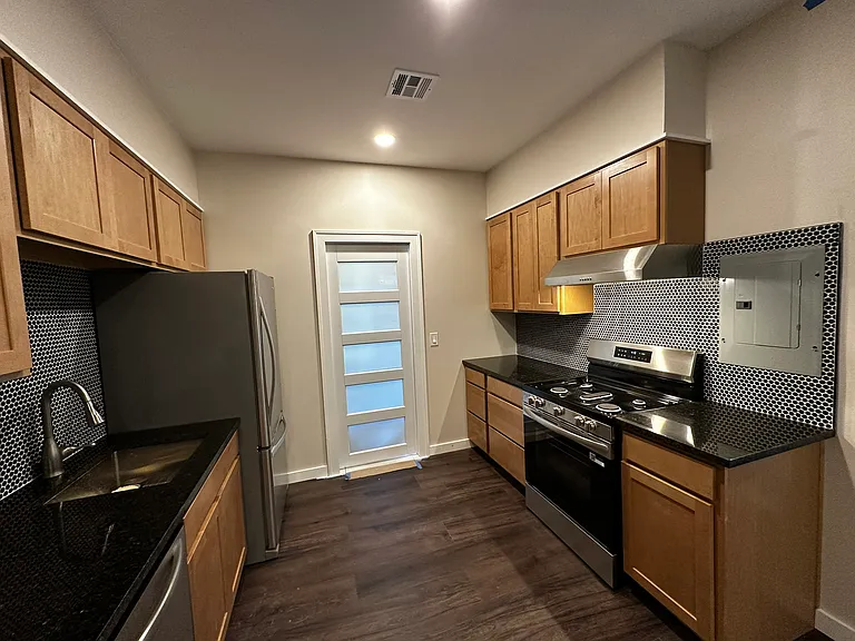 1 E 26th Pl #1 — Photo 14