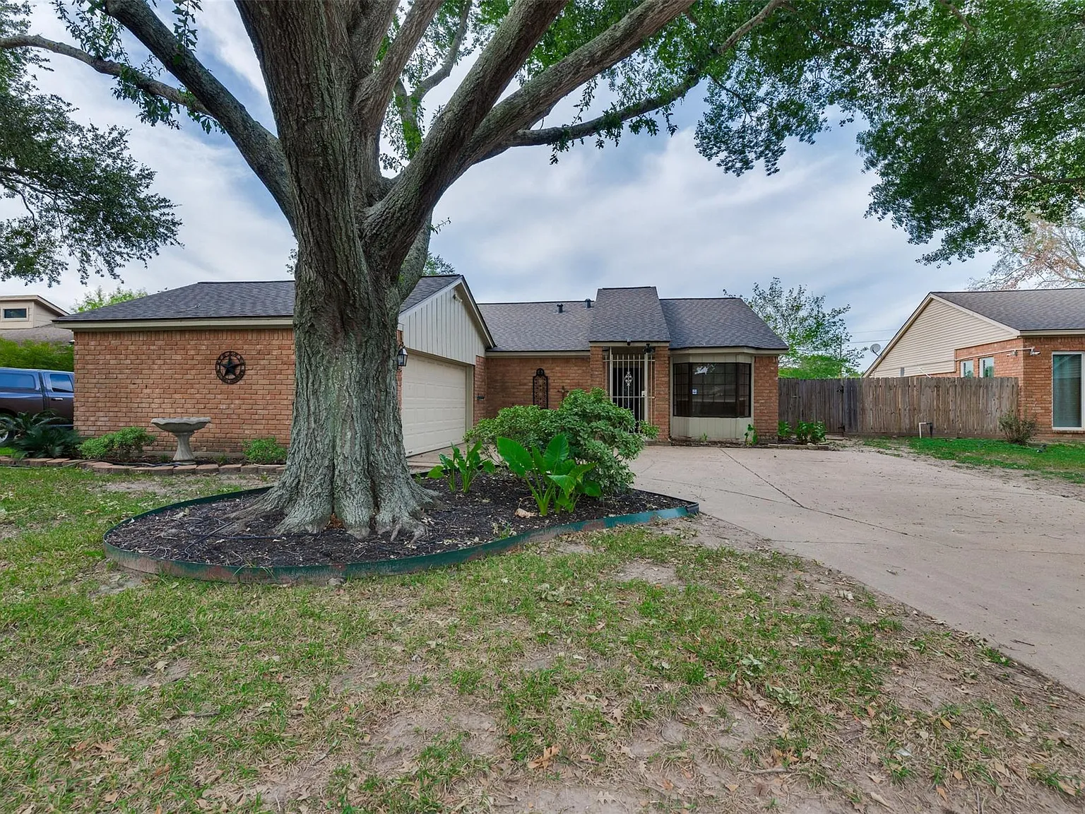 3 bed, 2.0 bath, 1775 sqft, $1,950 — Photo 3