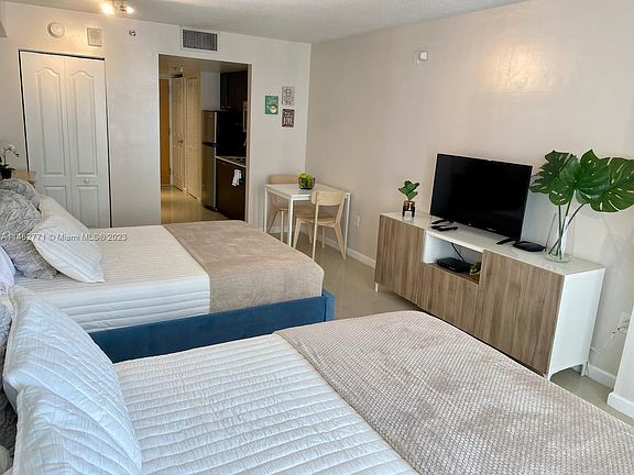 2nd image of 1200 Brickell Bay Dr APT 1616