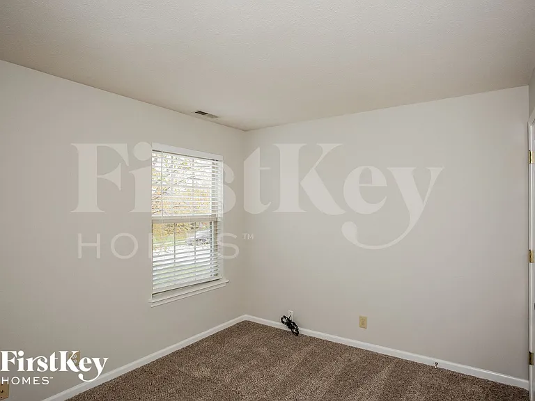 7407 Bancaster Dr — Photo 10