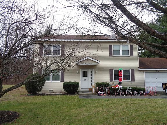 2nd image of 23 Woodridge Cir