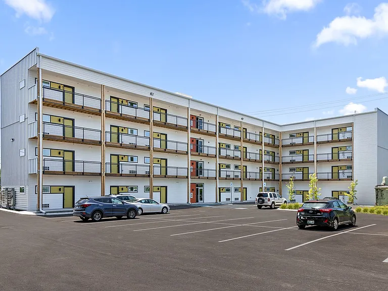 East Line Apartments | Modern Studio Apartments in Downtown Chattanooga — Photo 11