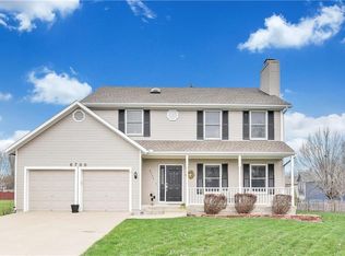6700 W 157th St, Overland Park, KS 66223