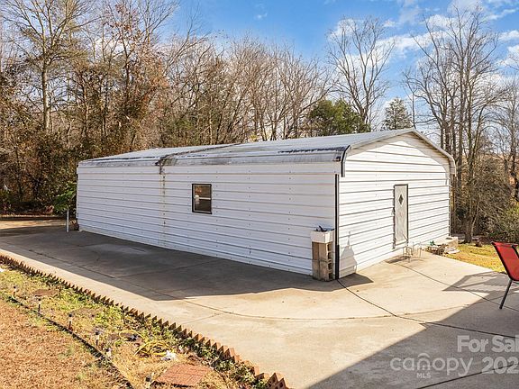 2nd image of 339 Howard Norton Dr