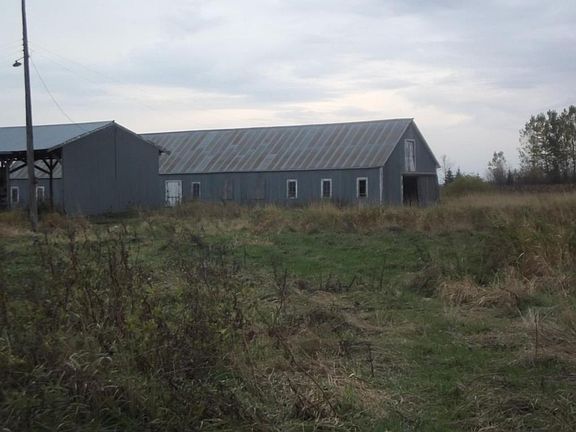 4th image of 42388 180th St