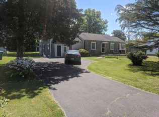 5251 Mitchell St, Alexandria, VA 22312